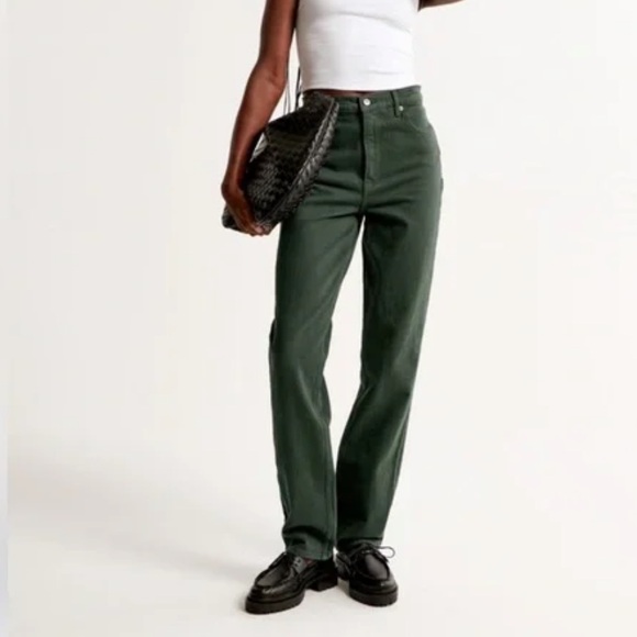 Abercrombie 90s Ultra High Rise Straight Jeans Size 30/10L NWT - Picture 2 of 6